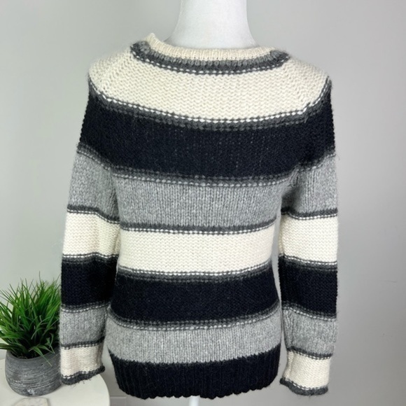 Alice + Olivia Sweater womens size small winter wool blend colorblock - Picture 4 of 10